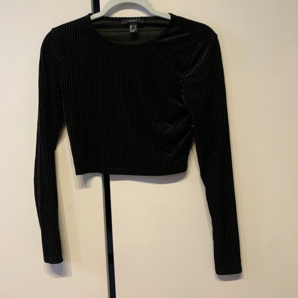 Forever 21 black crop top